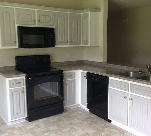 2nd image of 305 Sterling Ct #B