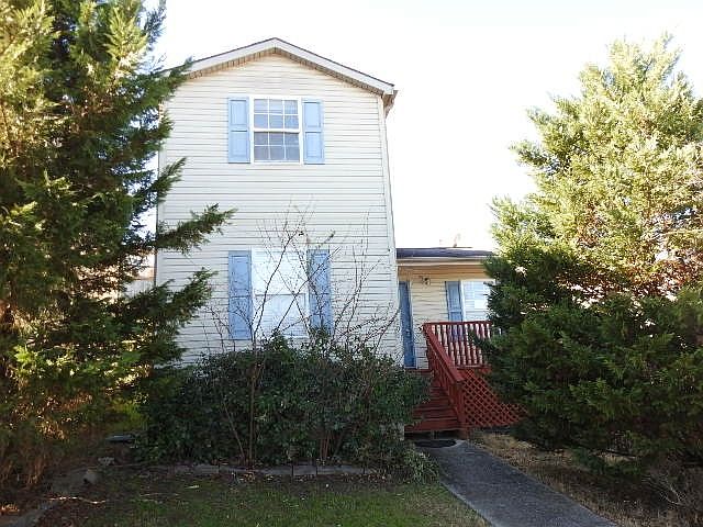 1st image of 208 Brittany Park Cir