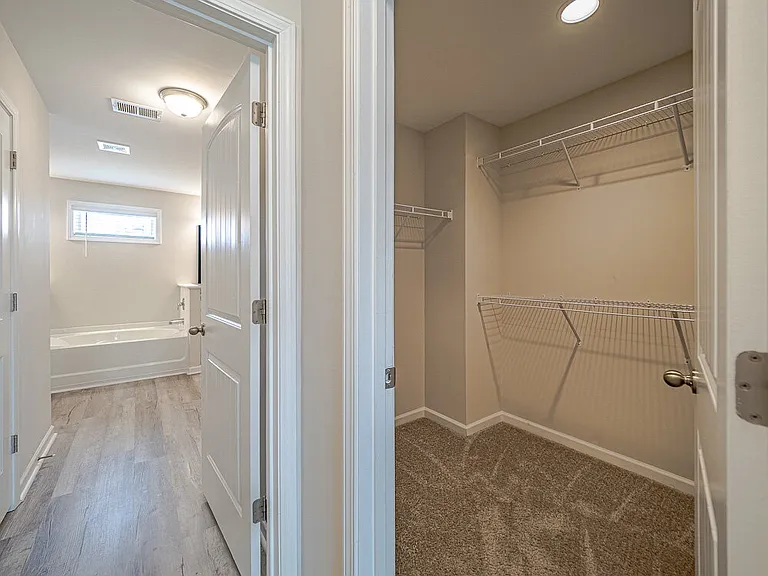 1545 Sawtooth Dr — Photo 31