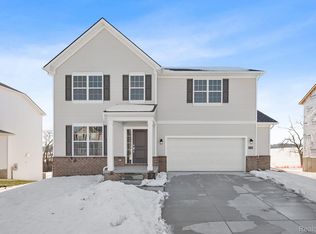 27139 Silo Dr, Saline, MI 48176