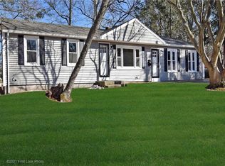 39 Buckley Ave, West Warwick, RI 02893