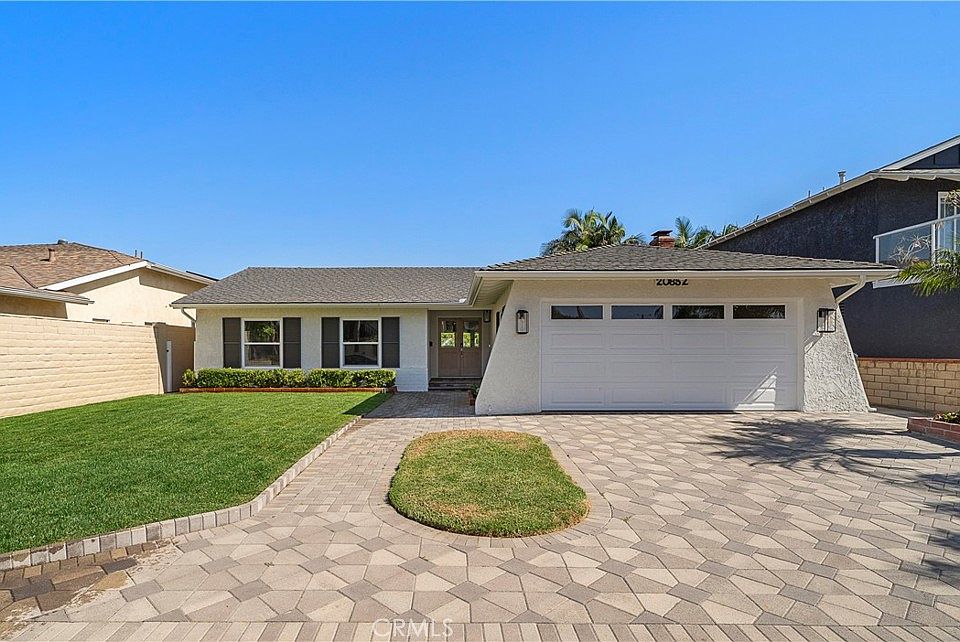 1st image of 20852 Farnsworth Ln