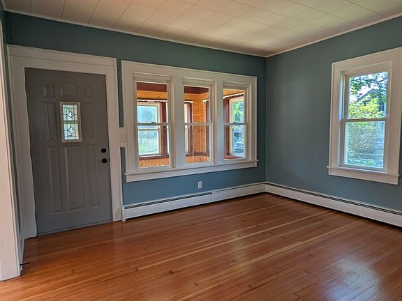 5th image of 1101 East Ave