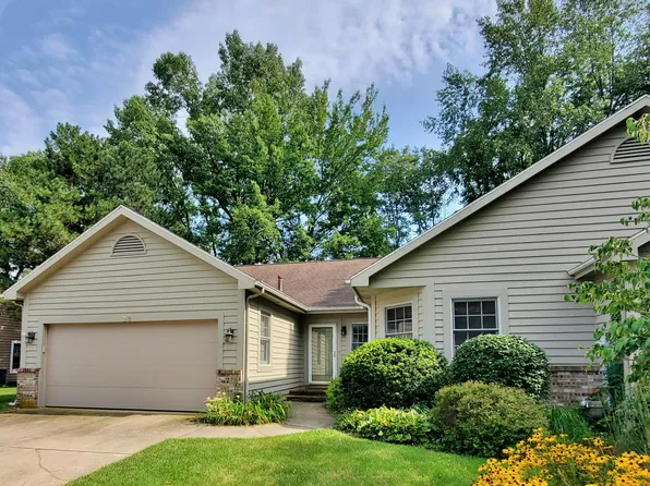 23 Royal Troon Dr, Michigan City, IN 46360