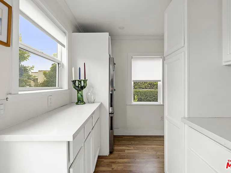 306 W Plymouth St — Photo 17
