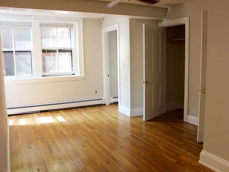 239 Commonwealth Ave #10 — Photo 2