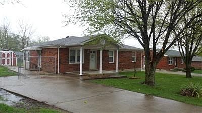 1st image of 123 Ravenwood Dr