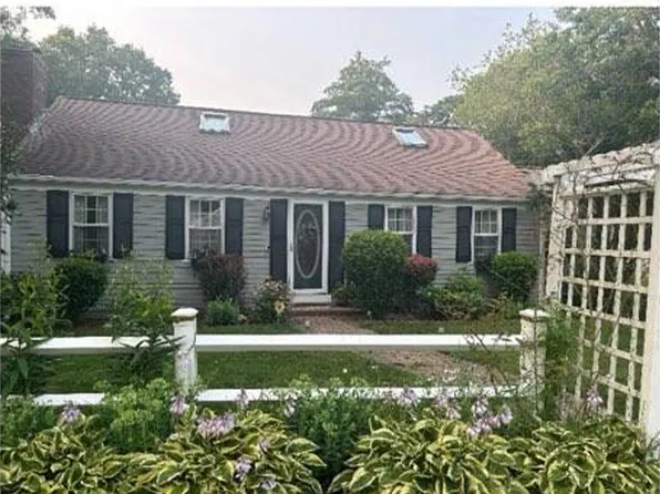 135 Highland Dr, Centerville, MA 02632