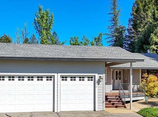 18250 Lake Forest Dr, Penn Valley, CA 95946