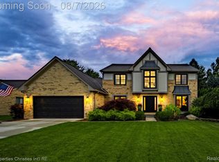 17401 Cameron Dr, Northville, MI 48168