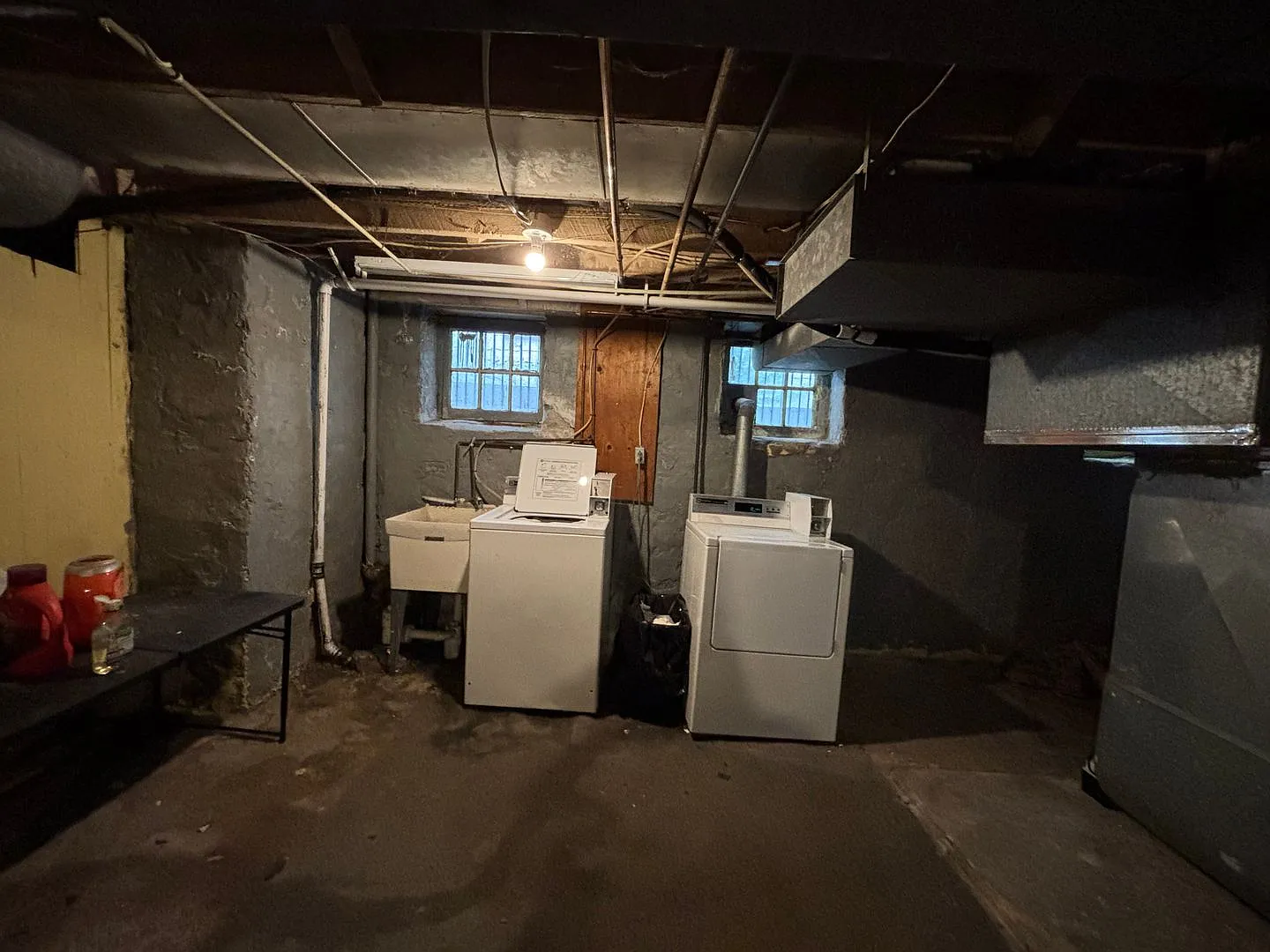 242 Oxford Street — Photo 4
