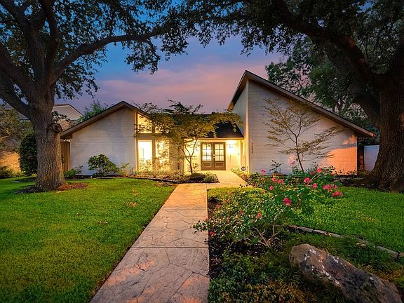 3rd image of 9034 Gunnison Dr
