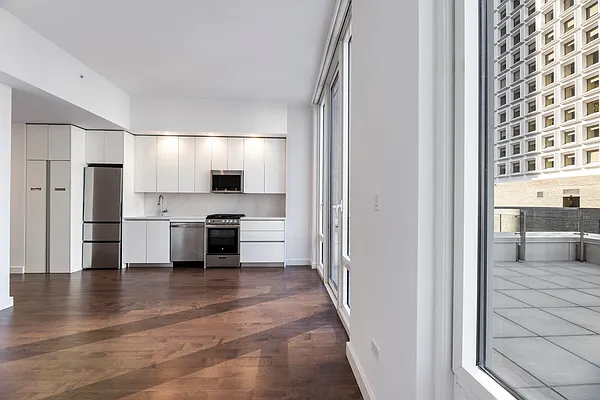 Rented by Mossanen Group | media 6