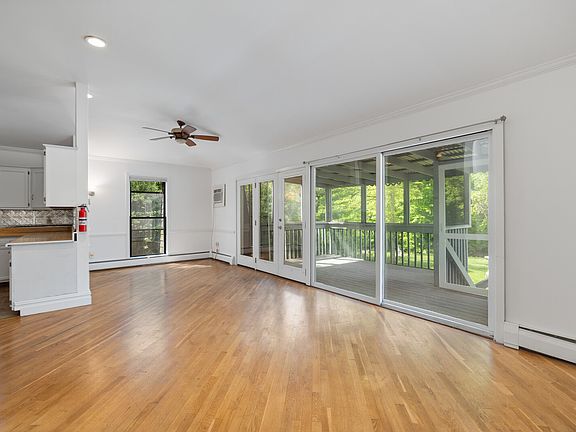 5th image of 106 Mosher Rd