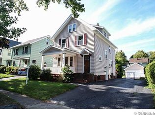 152 Colonial Rd, Rochester, NY 14609