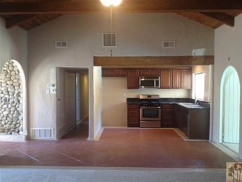 2nd image of 230 N Lyn Cir