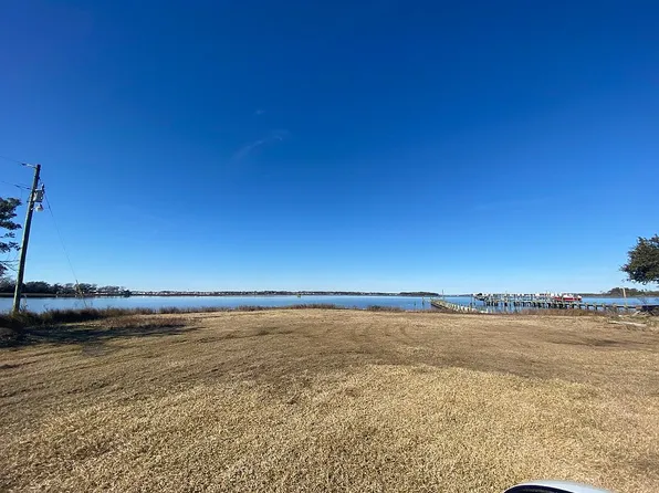 153 Hazel Willis Ln, Cedar Pt, NC 28584