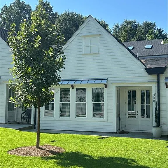 308 Chardonnay Way — Photo 2