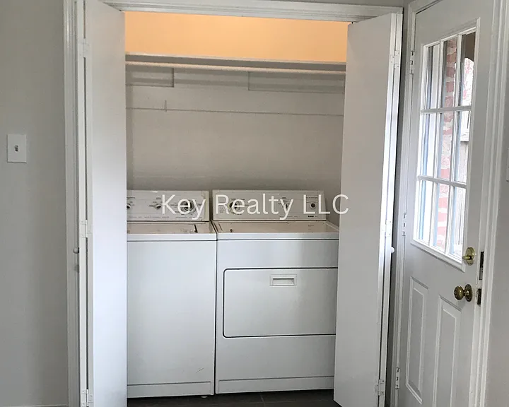 999 Bayou Trace Dr — Photo 4