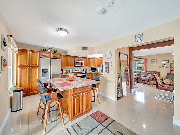 4th image of 6224 SW 7TH Street