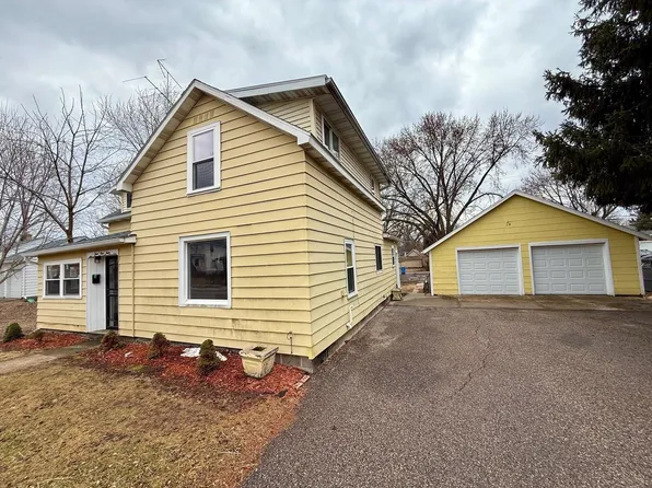 414 8th Street, Baraboo, WI 53913