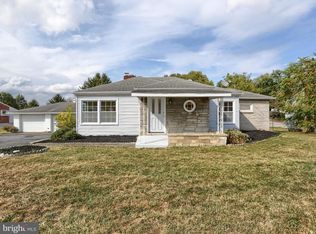 2071 Newville Rd, Carlisle, PA 17015