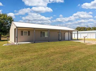 909 Lincoln St, Eldorado, IL 62930