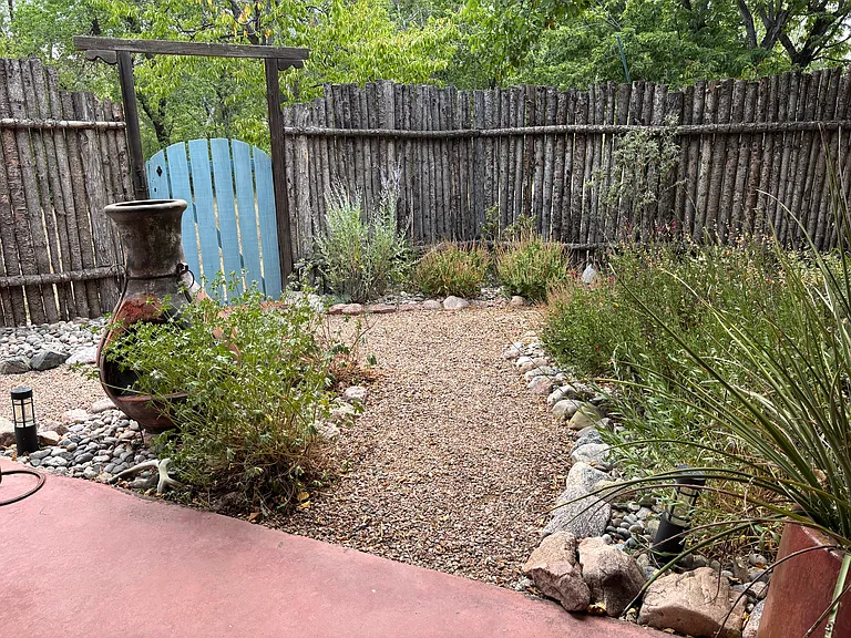 White Boulder Ln — Photo 25