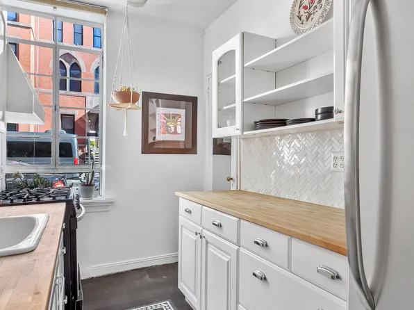 1 Rutherford Place image 4 of 6