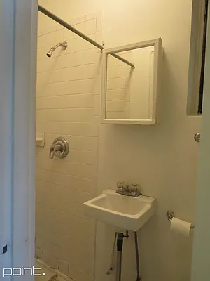 Rented by Point NYC | media 27