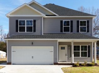 129 Kenmore St, Suffolk, VA 23434