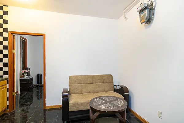 Rented by Oxford Property Group | media 7