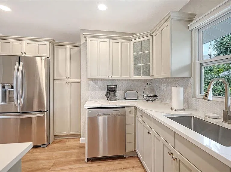 1773 Harmony Ln — Photo 16