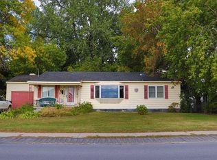 21 Montgomery St, Rouses Pt, NY 12979