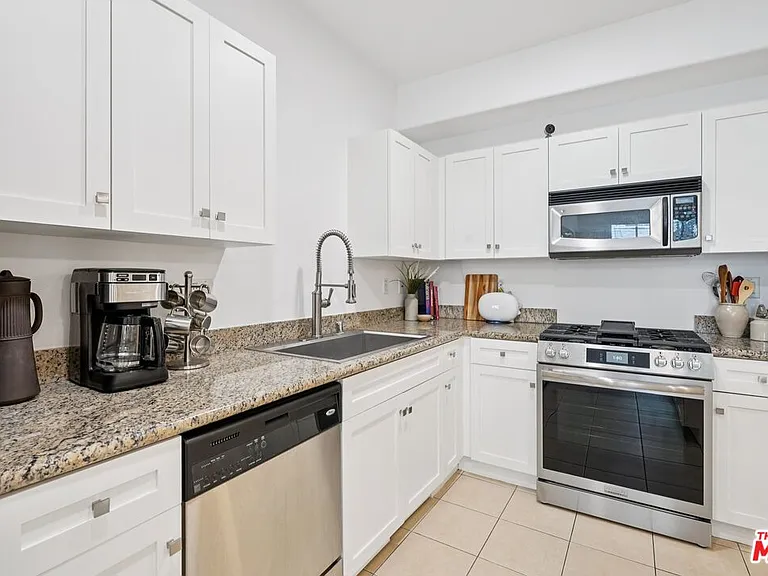 100 S Alameda St #150 — Photo 17