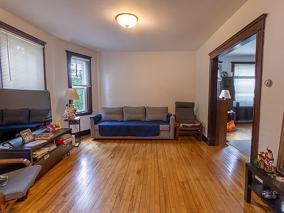 5th image of 92 Oak Ave Floor 1