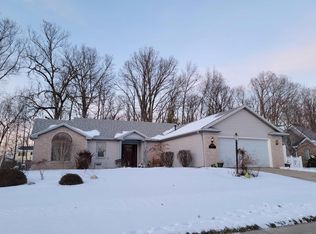 8716 Sandpiper Ct, Fort Wayne, IN