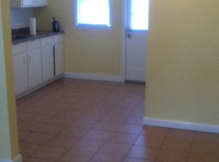 17 Fresh Holes Rd, Hyannis, MA 02601