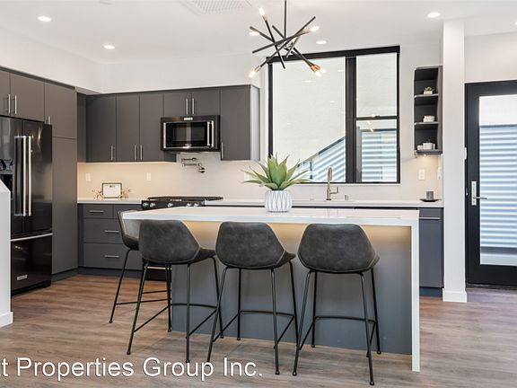 5th image of 10395 Oak Lane Dr #3
