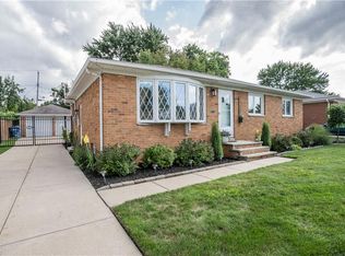 3059 Jeanne Dr, Parma, OH