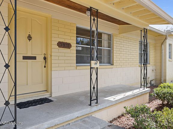 3rd image of 3931 TYNDALE Drive