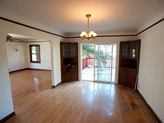 5th image of 1020 Nebraska St