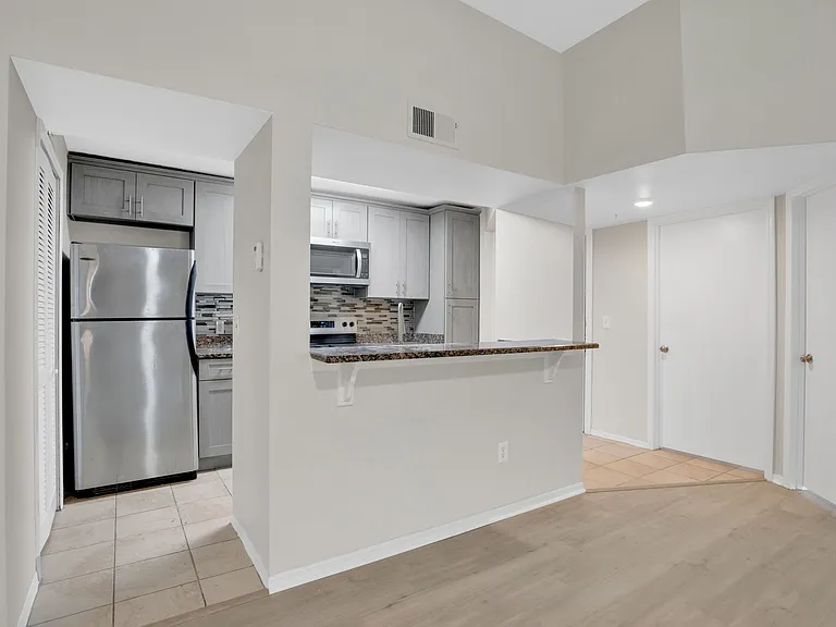 421 Summit Ridge Pl #205-1 — Photo 3