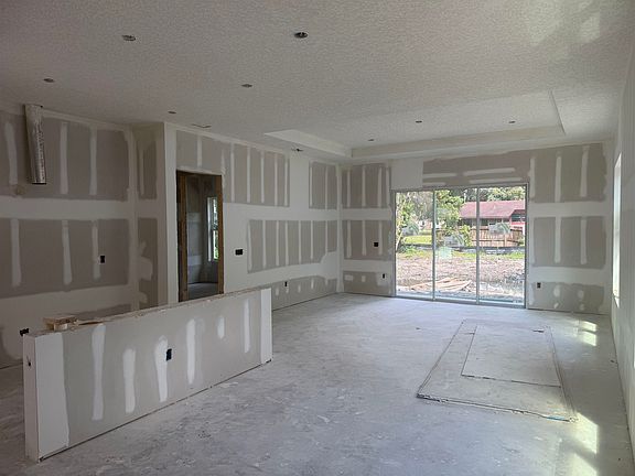 5th image of 532 N Cypress Ave
