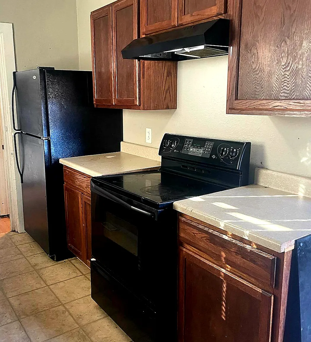 2 bed, 750 sqft, $1,800 — Photo 3