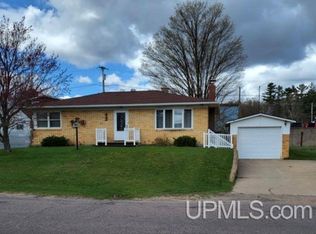 125 N Marigold St, Ishpeming, MI 49849