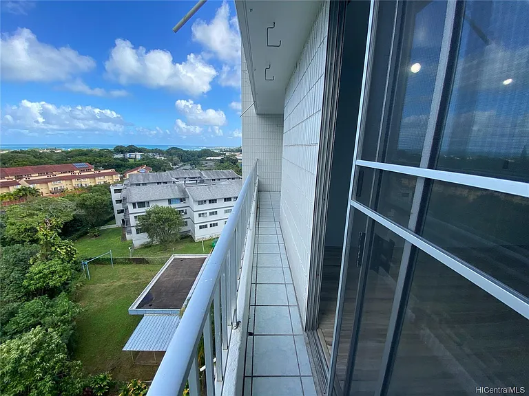 46-283 Kahuhipa St #804 — Photo 2
