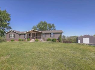 12411 S Bynum Rd, Lone Jack, MO 64070