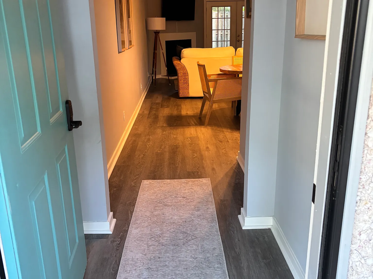 2 bed, 1024 sqft, $2,750 — Photo 2