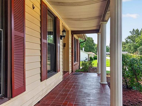 2nd image of 3608 Whispering Woods Dr